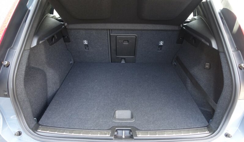 VOLVO XC 40 D3 GEARTRONIC 150CH R-DESIGN complet