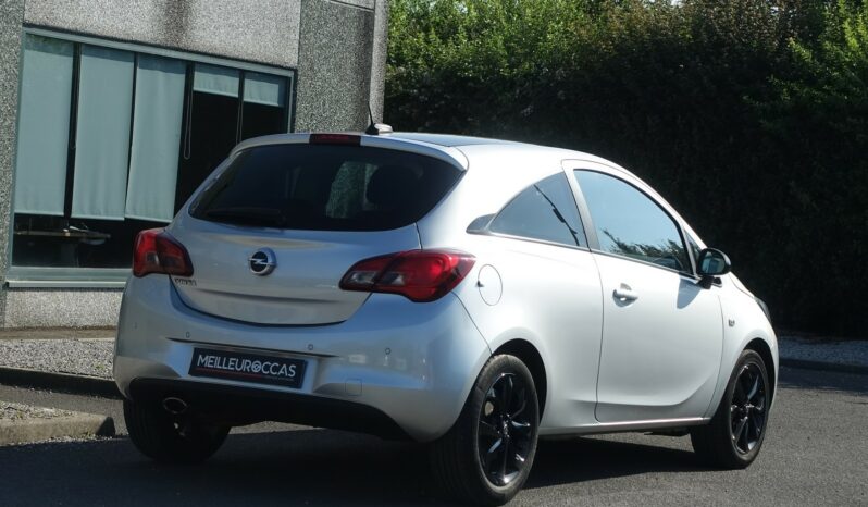 OPEL CORSA 1.4 90CH 3 PORTES  BLACK ÉDITION complet