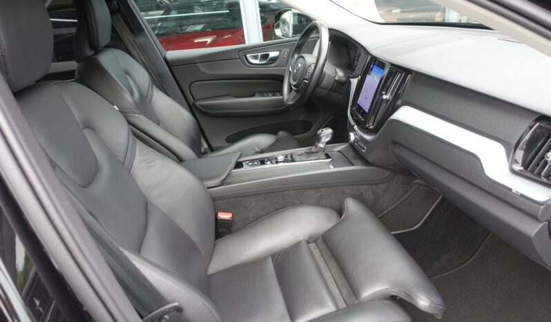 VOLVO XC 60 D4 2.0 L GEARTRONIC 163CH MOMENTUM complet