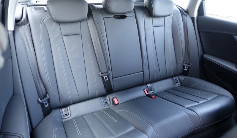 AUDI A4 AVANT 30 TDI MHEV S-TRONIC complet