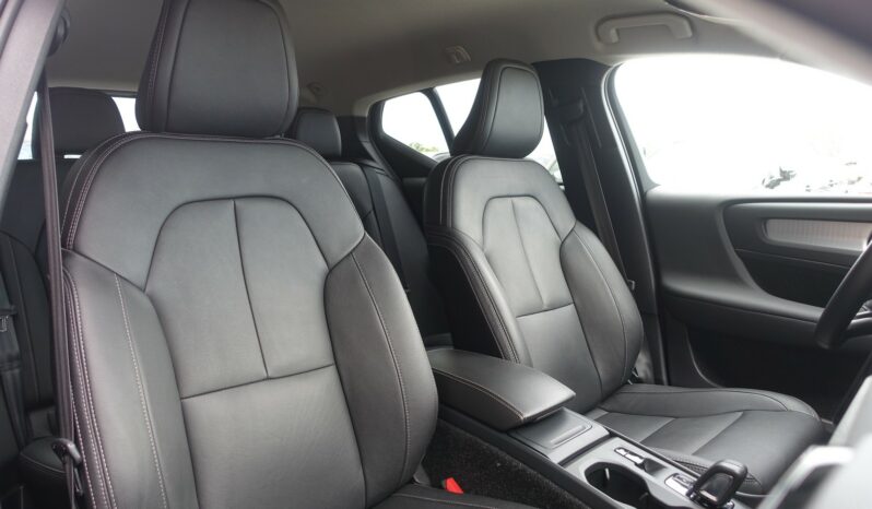 VOLVO XC 40 D3 2.0 L GEARTRONIC 150CH MOMENTUM complet