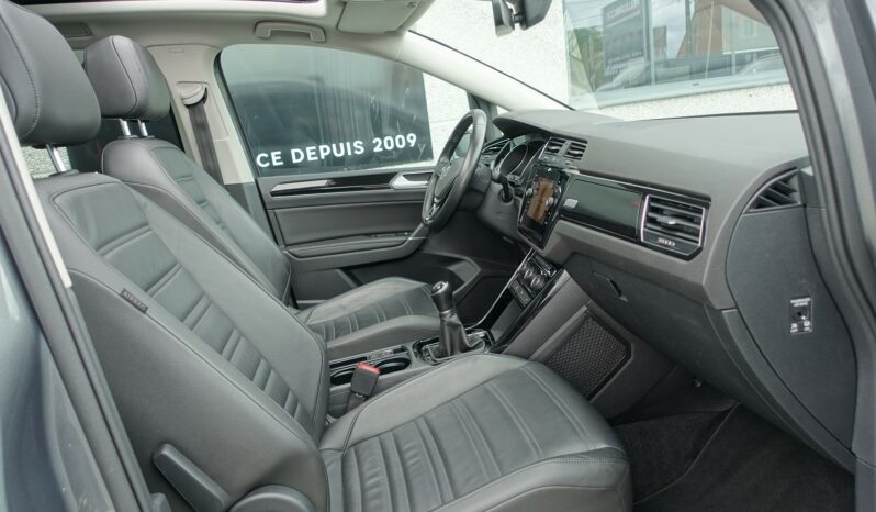 VOLKSWAGEN TOURAN 2.0 L TDI 150 CH  HIGHLINE complet
