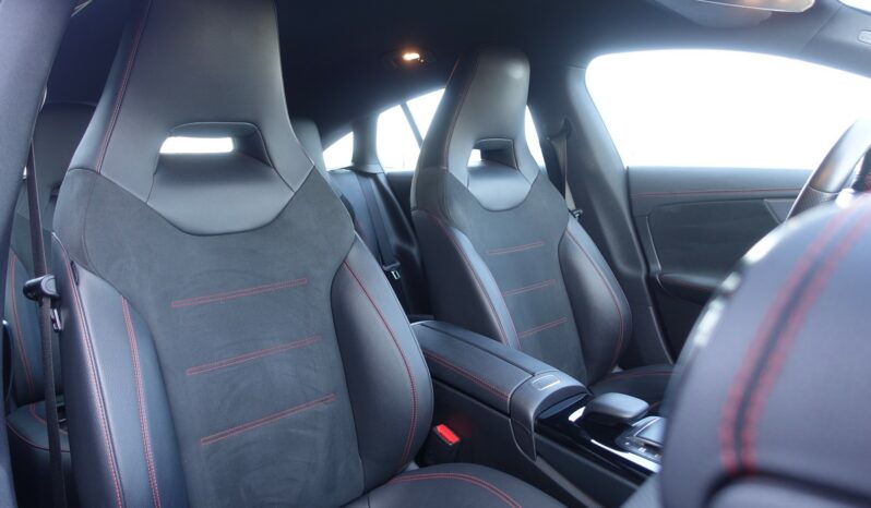 MERCEDES CLASSE CLA 250 E HYBRIDE RECHARGEABLE 218 CH  AMG-LINE complet