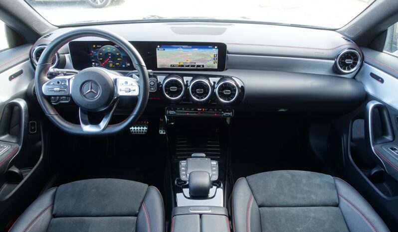 MERCEDES CLASSE CLA SHOOTING BRAKE 200 D 150 CH PHASE 2 AMG-LINE complet