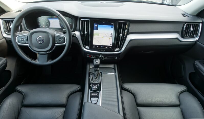 VOLVO V 60 D3 2.0 L GEARTRONIC 150CH MOMENTUM complet