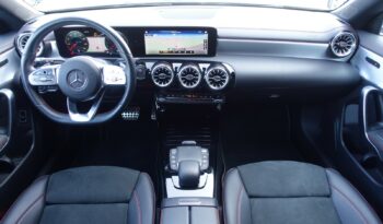 MERCEDES CLASSE CLA 250 E HYBRIDE RECHARGEABLE 218 CH  AMG-LINE complet