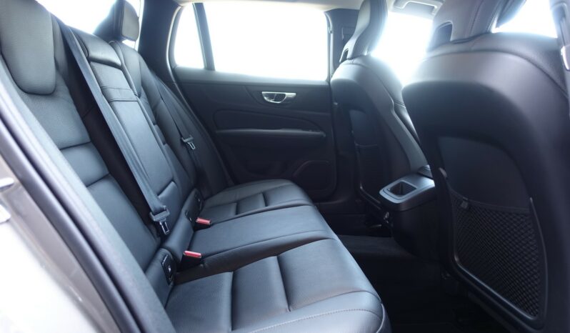 VOLVO V 60 D3 2.0 L 150CH MOMENTUM complet