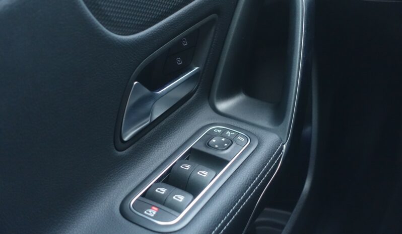 MERCEDES CLASSE A 180 7G-DCT complet