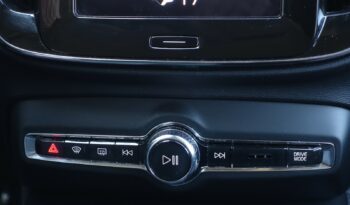 VOLVO XC 40 D3 2.0 L GEARTRONIC 150CH MOMENTUM complet