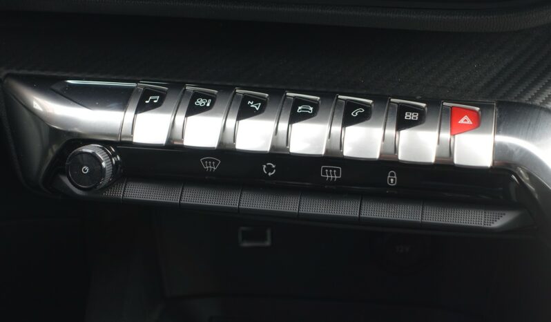 PEUGEOT 5008 1.5 L BLUEHDI EAT8 7 PLACES 130 CH complet