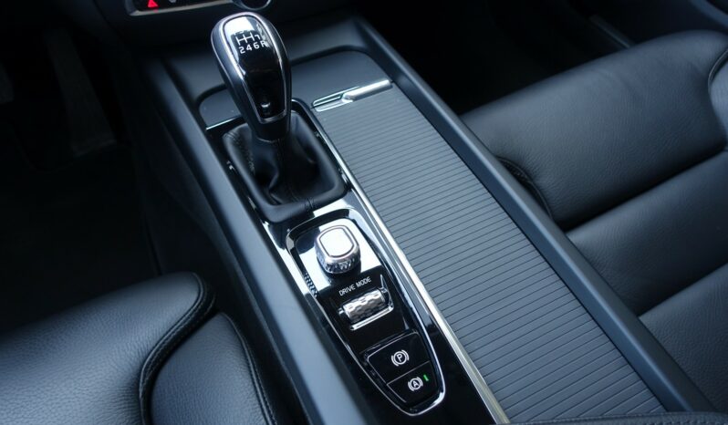 VOLVO V 60 D3 2.0 L 150CH MOMENTUM complet
