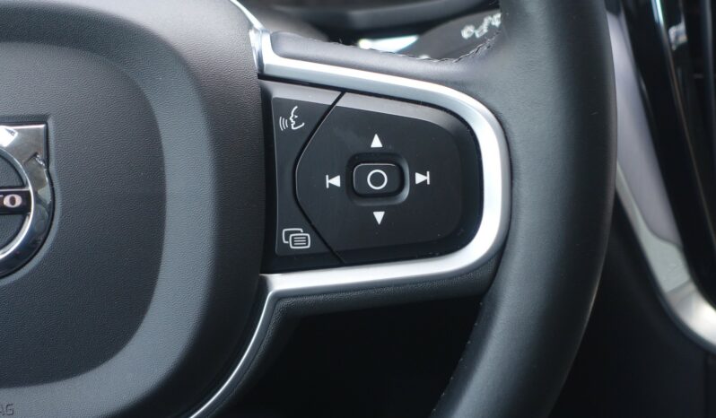 VOLVO V 60 D3 2.0 L GEARTRONIC 150CH MOMENTUM complet