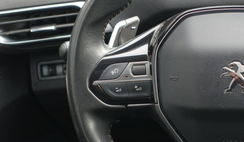 PEUGEOT 5008 1.5 L BLUEHDI EAT8 7 PLACES 130 CH complet