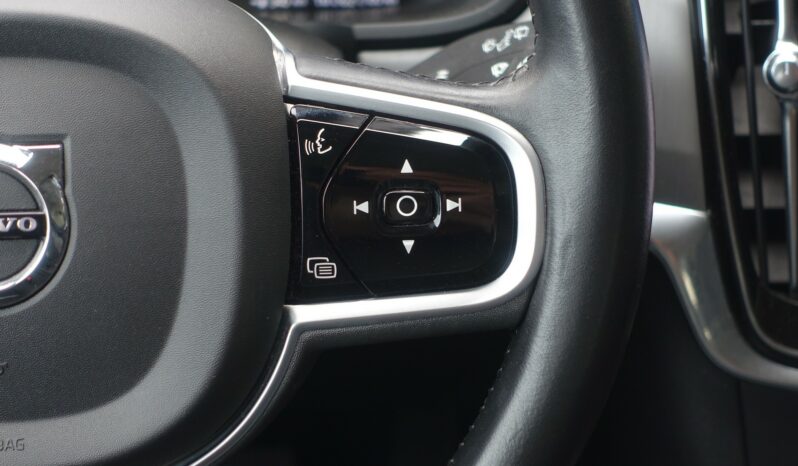 VOLVO V 90 D3 2.0 L 150CH MOMENTUM complet