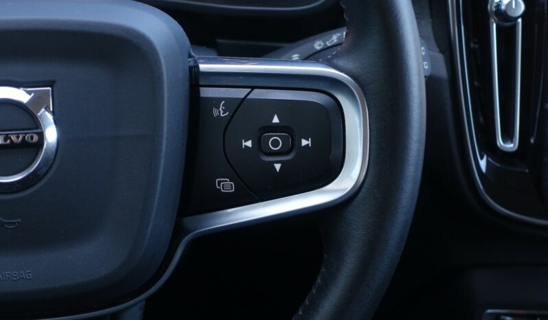 VOLVO XC 40 D3 2.0 L GEARTRONIC 150CH MOMENTUM complet