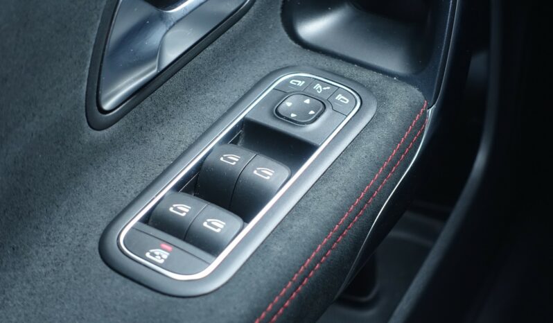 MERCEDES CLASSE CLA 250 E HYBRIDE RECHARGEABLE 218 CH  AMG-LINE complet