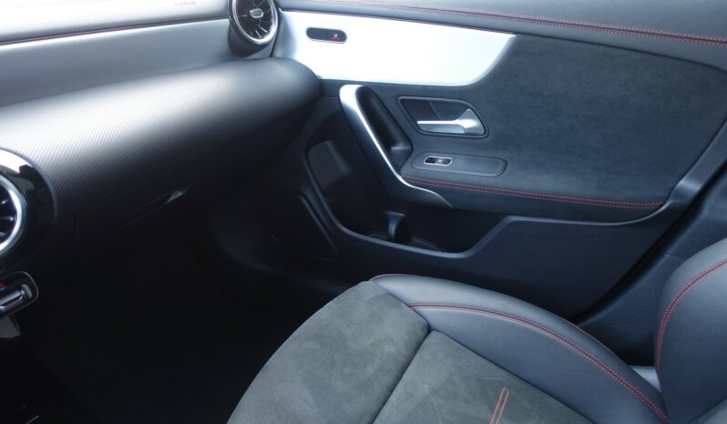 MERCEDES CLASSE CLA SHOOTING BRAKE 200 D 150 CH PHASE 2 AMG-LINE complet