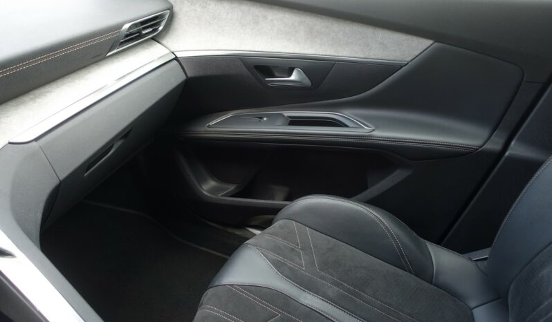 PEUGEOT 5008 1.5 L BLUEHDI EAT8 7 PLACES 130 CH GT complet