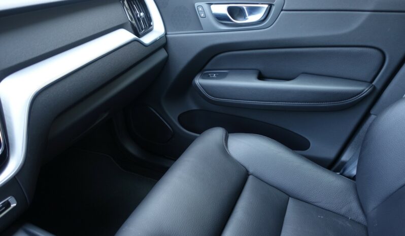 VOLVO XC 60 D4 2.0 L GEARTRONIC 190CH MOMENTUM complet
