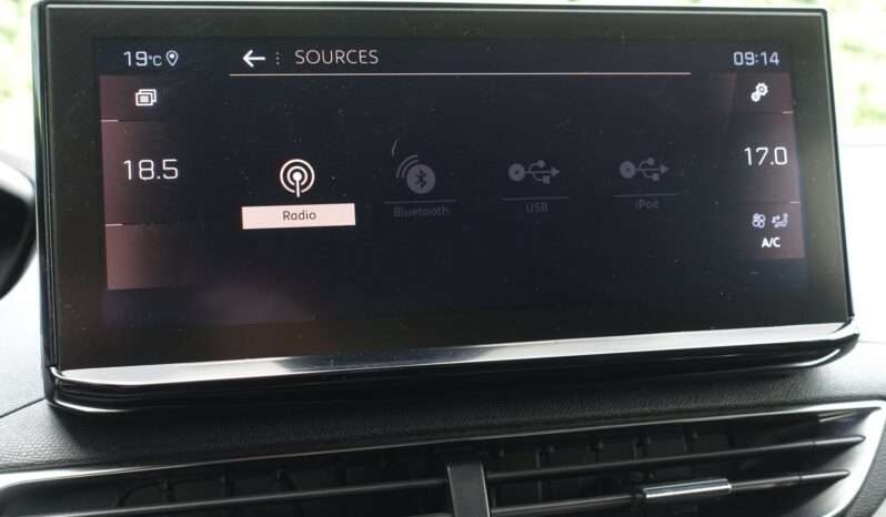 PEUGEOT 5008 1.5 L BLUEHDI EAT8 7 PLACES 130 CH GT complet