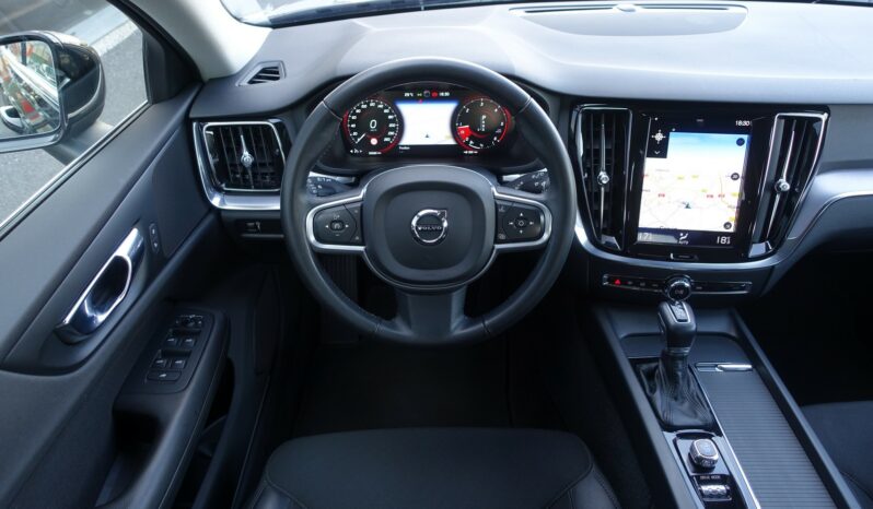 VOLVO V 60 D3 2.0 L GEARTRONIC 150CH MOMENTUM complet