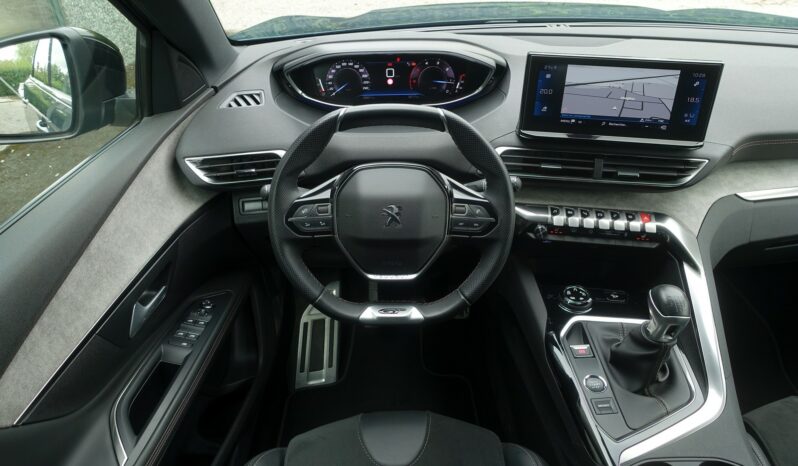 PEUGEOT 5008 1.5 L BLUEHDI 7 PLACES 130 CH GT complet