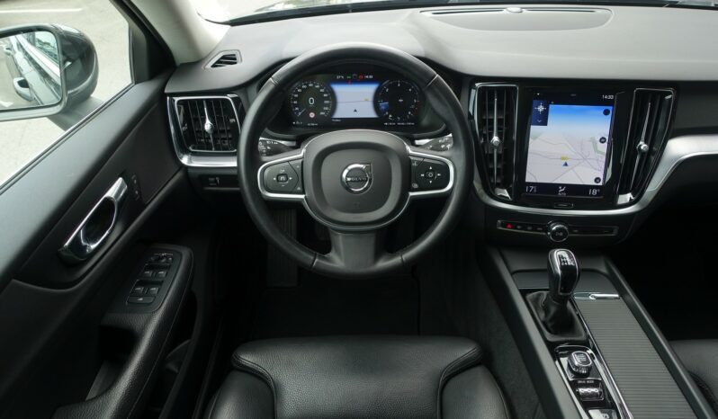 VOLVO V 60 D3 2.0 L 150CH MOMENTUM complet