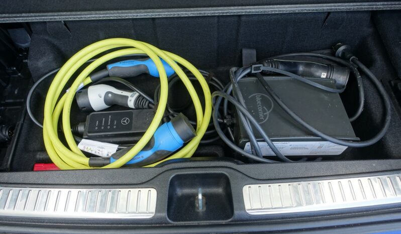 MERCEDES CLASSE GLC 300 DE 4 MATIC 9G-DCT 306 CH HYBRIDE RECHARGEABLE complet