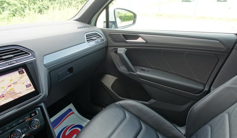 VOLKSWAGEN TIGUAN 2.0L SCR TDI 4 MOTION 150CH HIGHLINE PACK R-LINE complet