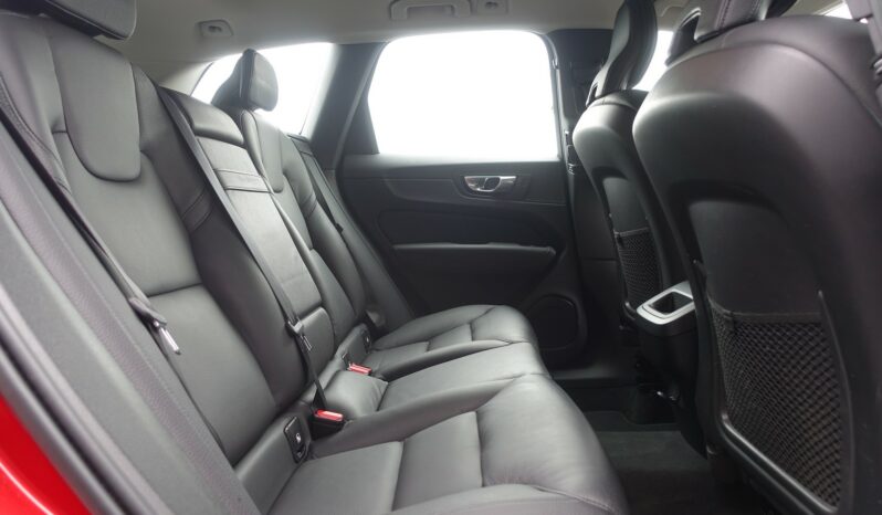 VOLVO XC 60 D3 2.0 L 150CH INSCRIPTION complet