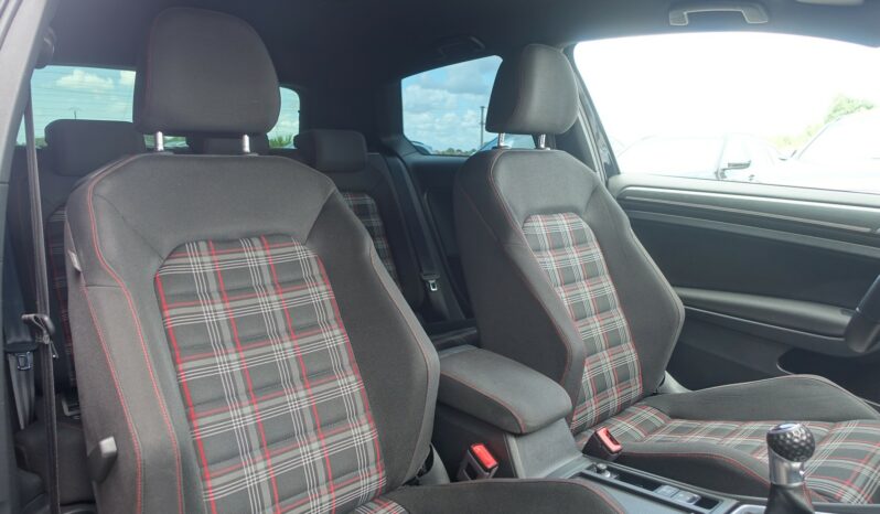 VOLKSWAGEN GOLF VII 2.0 GTI 230CH 3 PORTES PHASE II complet