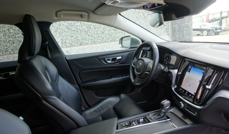 VOLVO V 60 D3 2.0 L GEARTRONIC 150CH MOMENTUM complet