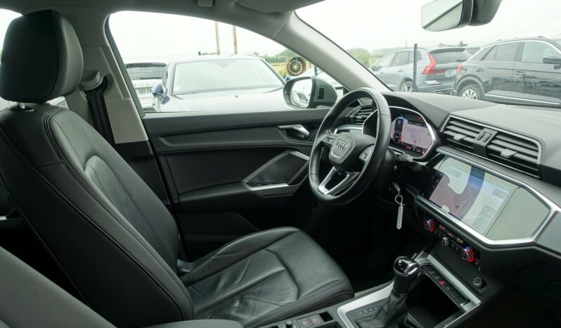 NOUVEAU AUDI Q3 35 TDI 150 CH S-TRONIC ( IDEM DESIGN LUXE ) complet