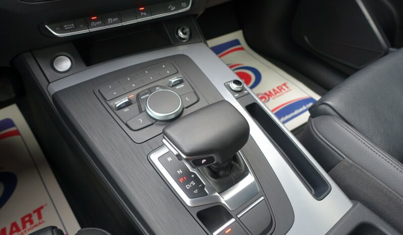 AUDI Q5 35 TDI 163 CH S-TRONIC MHEV SPORT complet