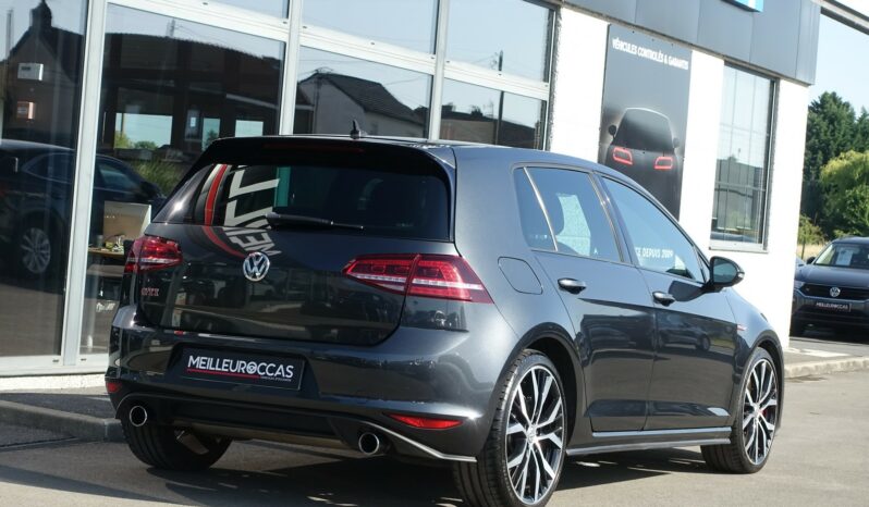 VOLKSWAGEN GOLF VII 2.0 GTI PERFORMANCE DSG6 230CH 5 PORTES complet