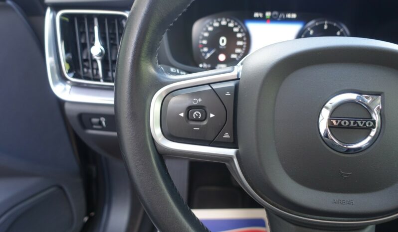 VOLVO V 60 D3 2.0 L GEARTRONIC 150CH MOMENTUM complet