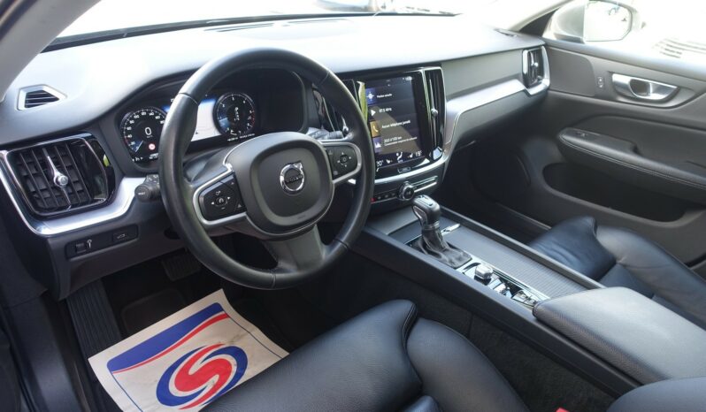 VOLVO V 60 D3 2.0 L GEARTRONIC 150CH MOMENTUM complet