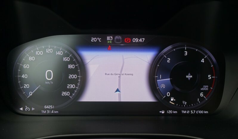 VOLVO XC 40 D3 2.0L 150CH MOMENTUM complet