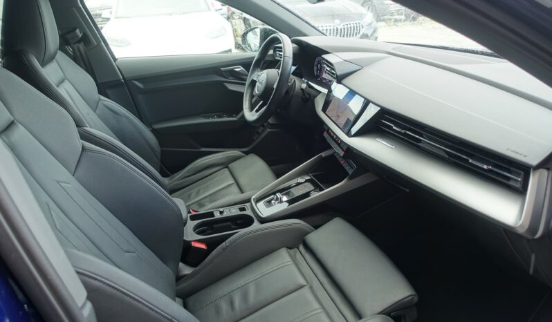 AUDI A3 SPORTBACK 45 COMPETITION TFSI E TRON S-TRONIC 245 CH HYBRIDE RECHARGEABLE S-LINE complet