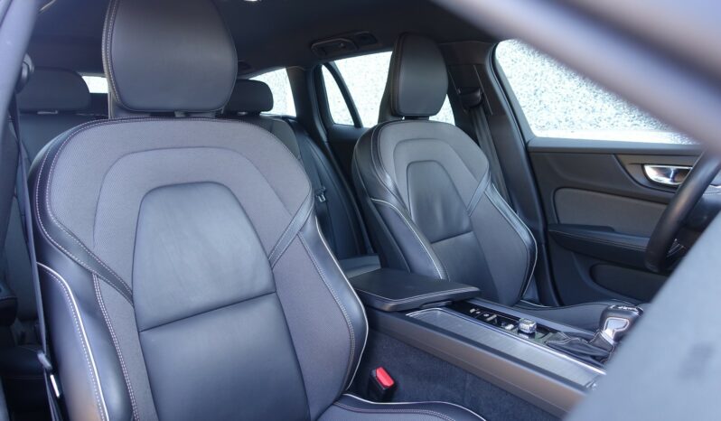 VOLVO V 60 D3 2.0 L GEARTRONIC 150CH R-DESIGN complet