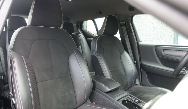 VOLVO XC 40 D3 2.0 L GEARTRONIC AWD 150CH R-DESIGN complet