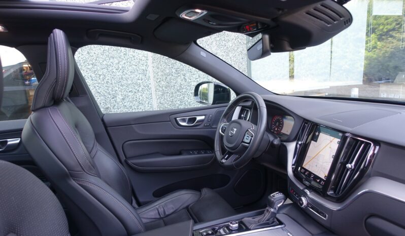 VOLVO XC 60 D4 2.0L GEARTRONIC 163CH R-DESIGN complet