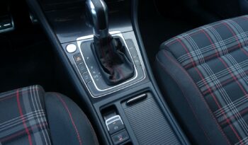 VOLKSWAGEN GOLF VII 2.0 GTI PERFORMANCE DSG6 230CH 5 PORTES complet