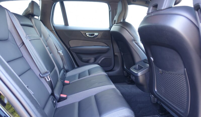 VOLVO V 60 D3 2.0 L GEARTRONIC 150CH R-DESIGN complet