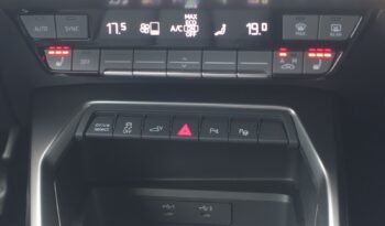 AUDI A3 SPORTBACK 45 COMPETITION TFSI E TRON S-TRONIC 245 CH HYBRIDE RECHARGEABLE S-LINE complet