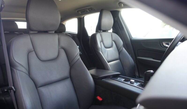 VOLVO XC 60 D3 2.0 L 150CH MOMENTUM complet