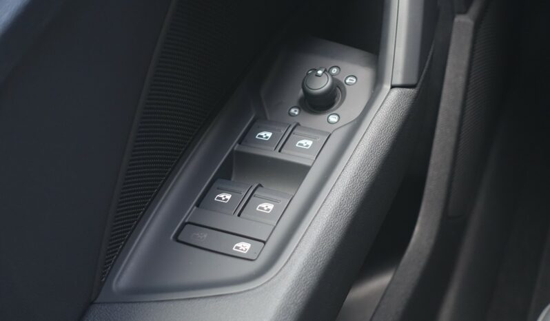 AUDI A3 SPORTBACK 45 COMPETITION TFSI E TRON S-TRONIC 245 CH HYBRIDE RECHARGEABLE S-LINE complet