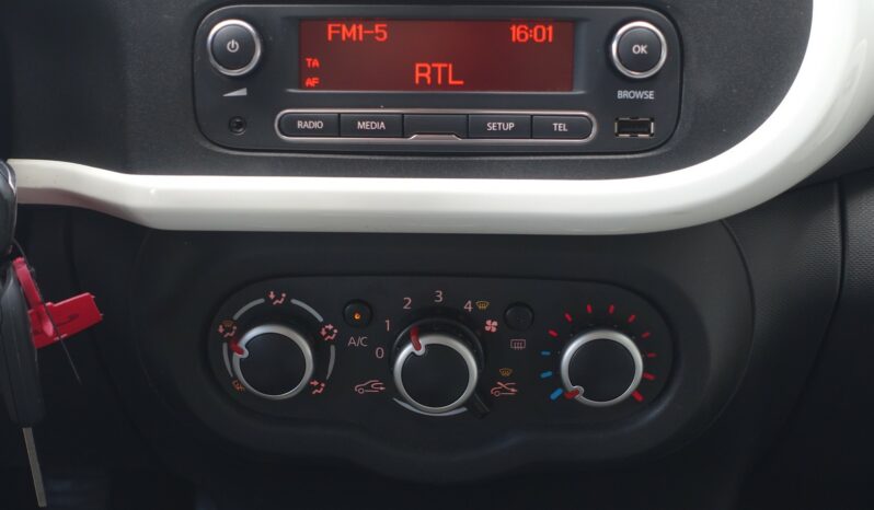 RENAULT TWINGO 0.9 TCE 90 CV 5 PORTES ( Essence + Ethanol ) ENERGY INTEN complet