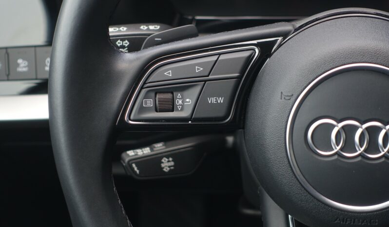 AUDI A3 SPORTBACK 45 COMPETITION TFSI E TRON S-TRONIC 245 CH HYBRIDE RECHARGEABLE S-LINE complet
