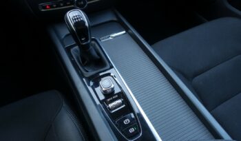 VOLVO V 60 D3 2.0 L 150CH MOMENTUM complet
